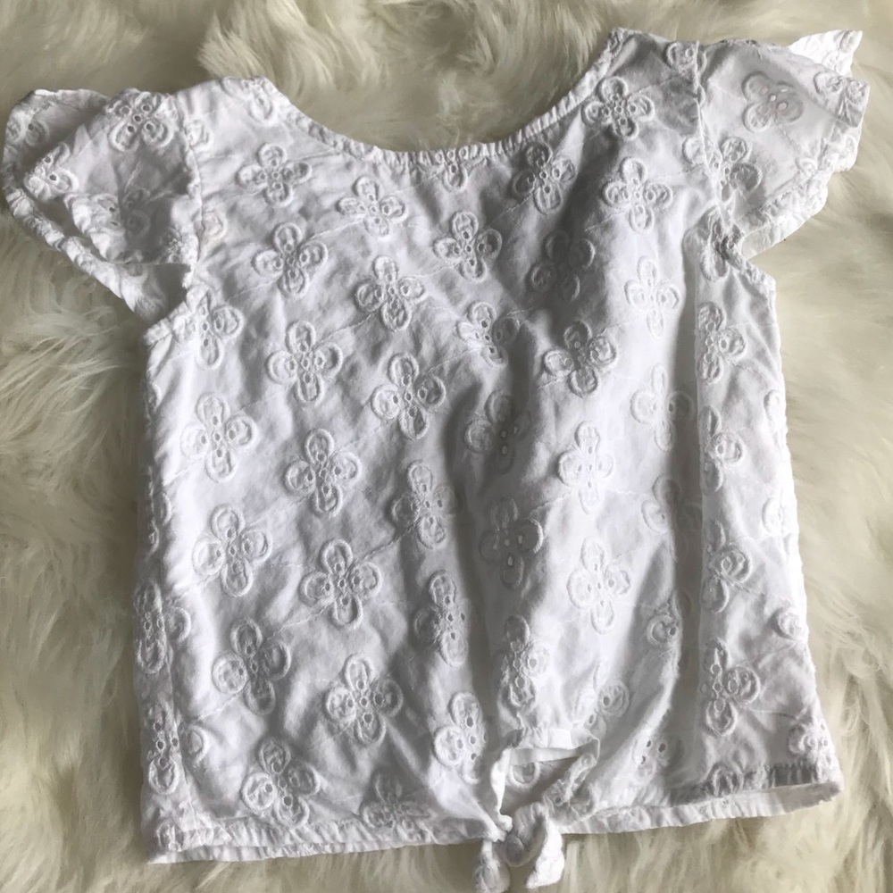 Girls eyelet flutter sleeve top